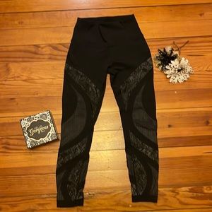 Lululemon tights